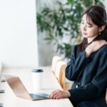 ピラティスで肩こりを改善！